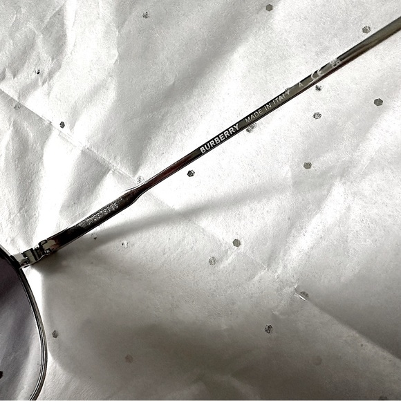 🎉7x HP!🎉 BURBERRY ✨NWT✨ BE3117 Holborn Aviator Sunglasses, Box, Case, & Cloth - Picture 9 of 16